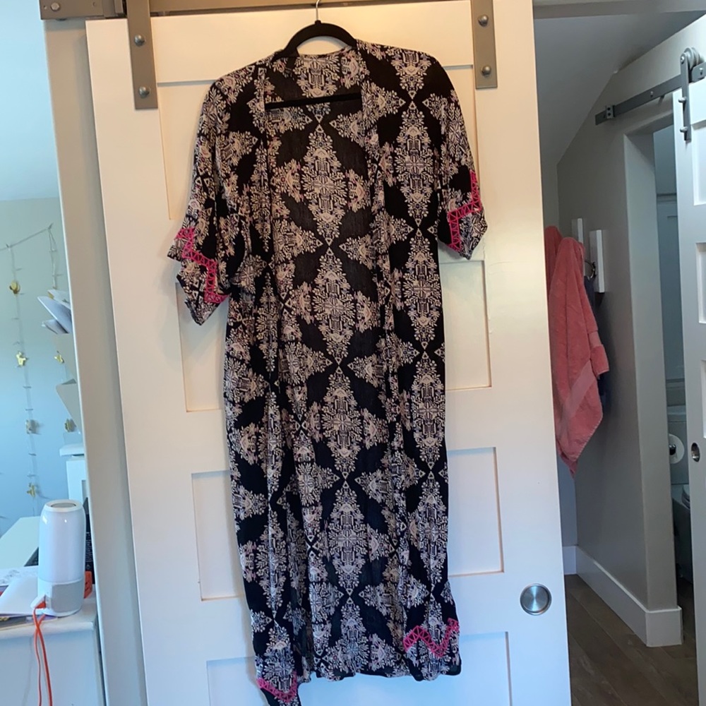 Long kimono type cardigan
